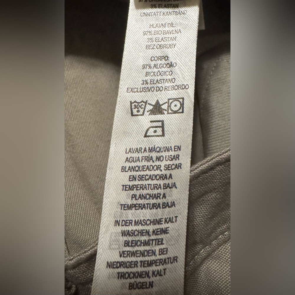 Patagonia Women’s Olive Green Pants, Size 14
97% Organic Cotton NWT - Picture 9 of 13